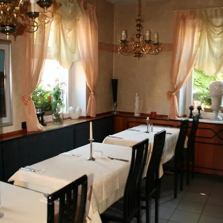 Restaurant Orakel بيت ضيافة
