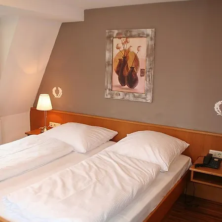 Pensjonat Restaurant Orakel 2*